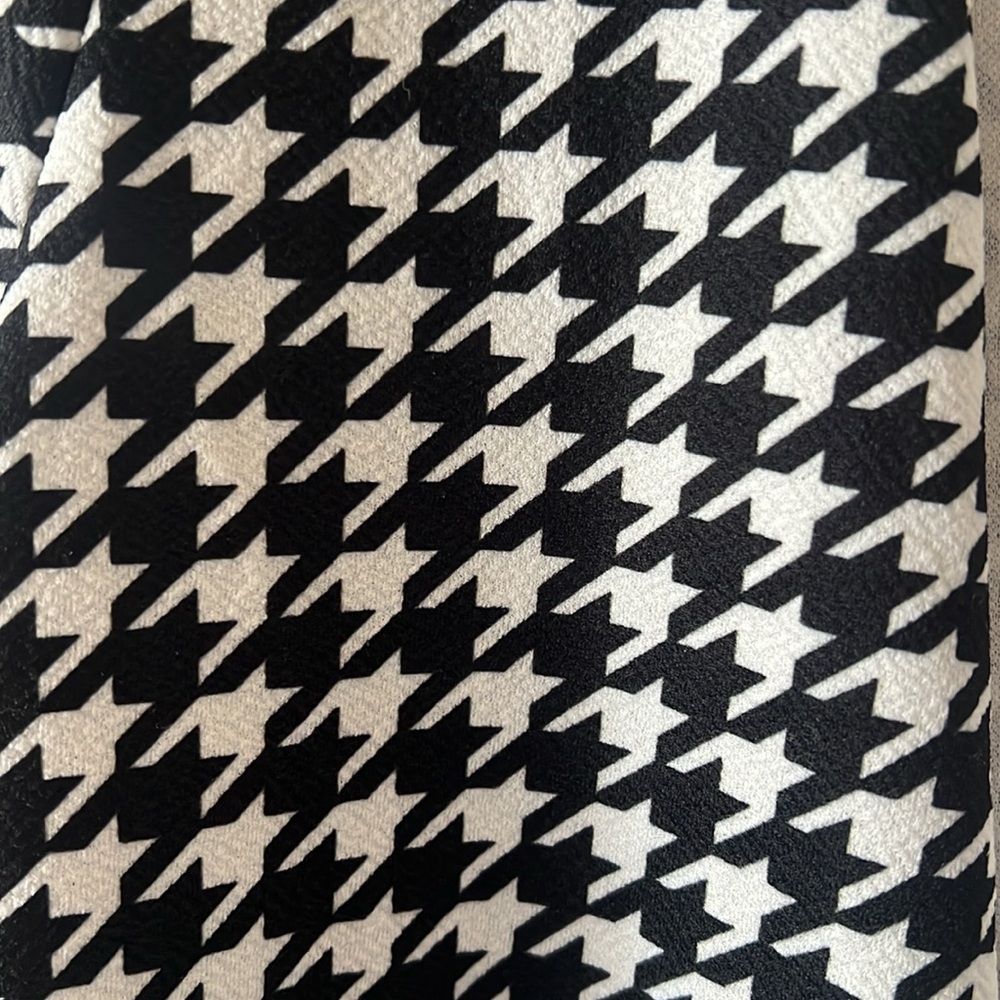 Large Houndstooth Cardigan - Picture 5 of 5